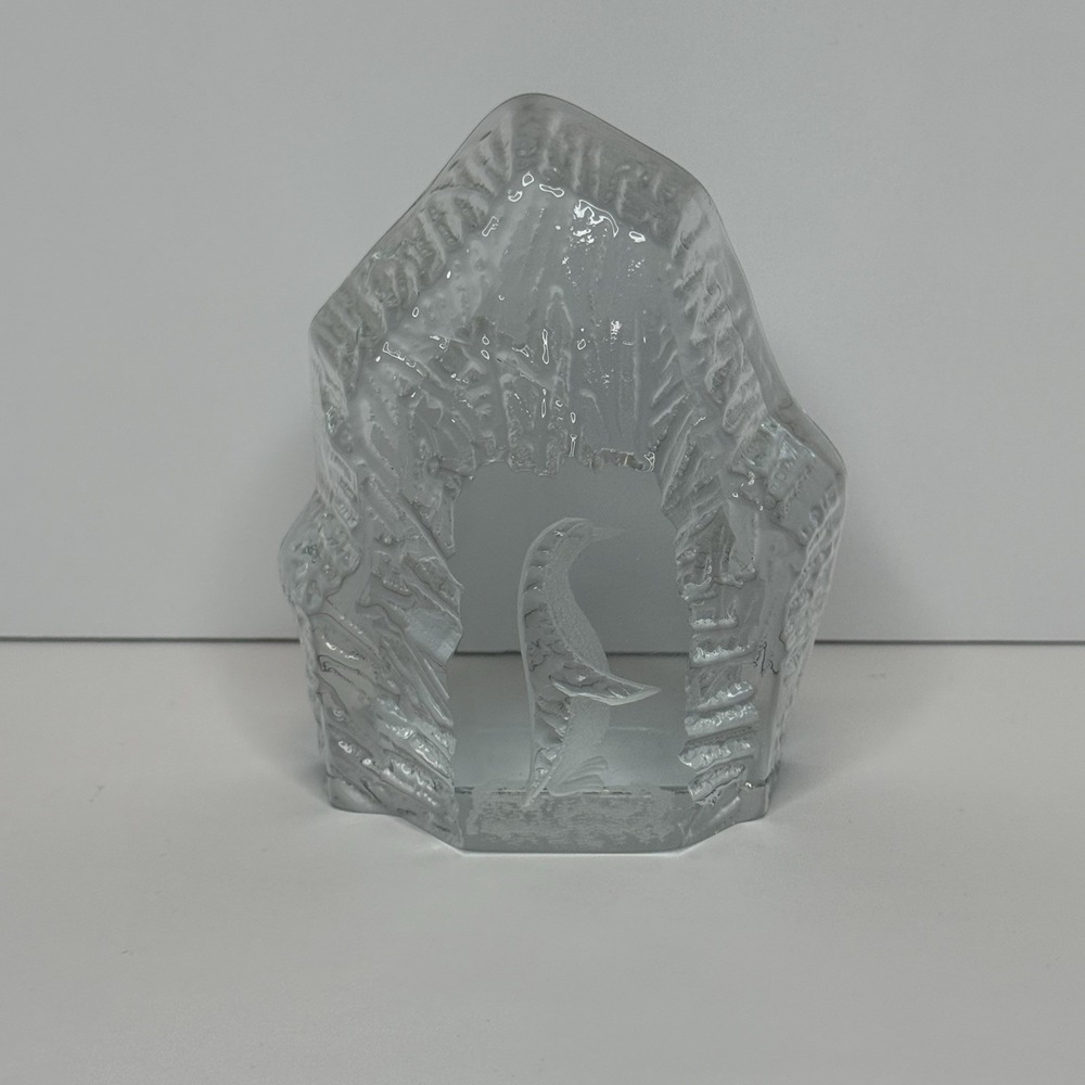 VTG 70s Strombergshyttan Glass Sculpture Etched Paperweight Penguin P237 C1180